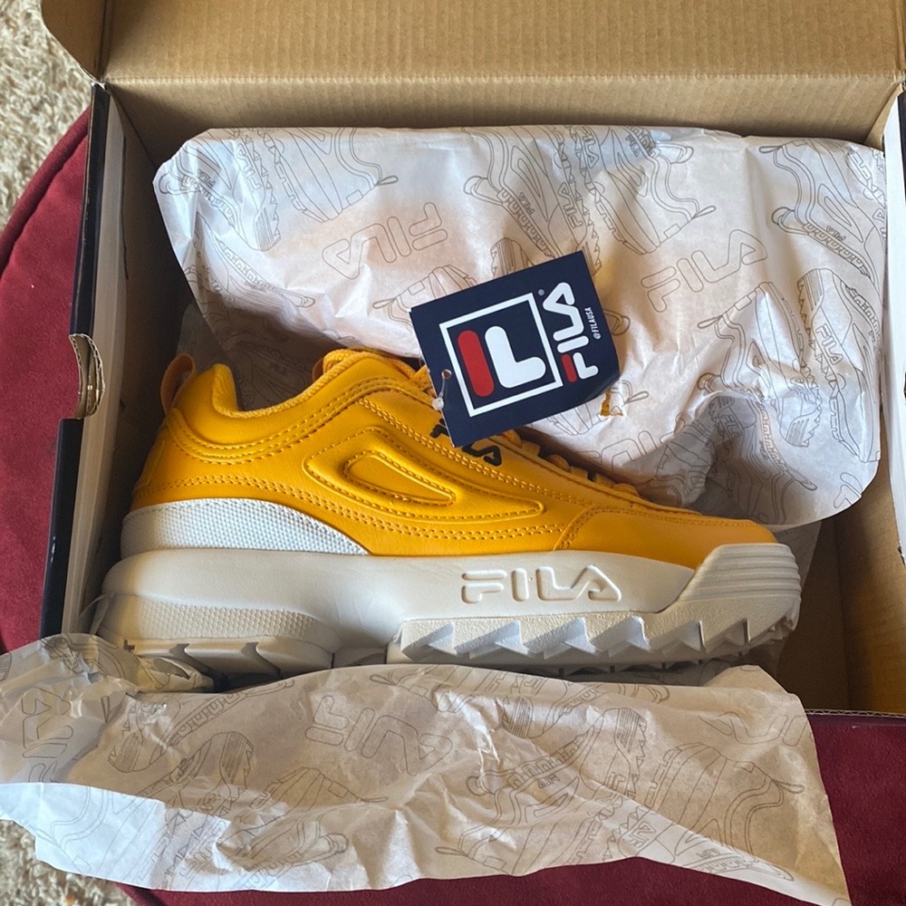 Fila Disruptor 2 Premium. Women’s  US size 6